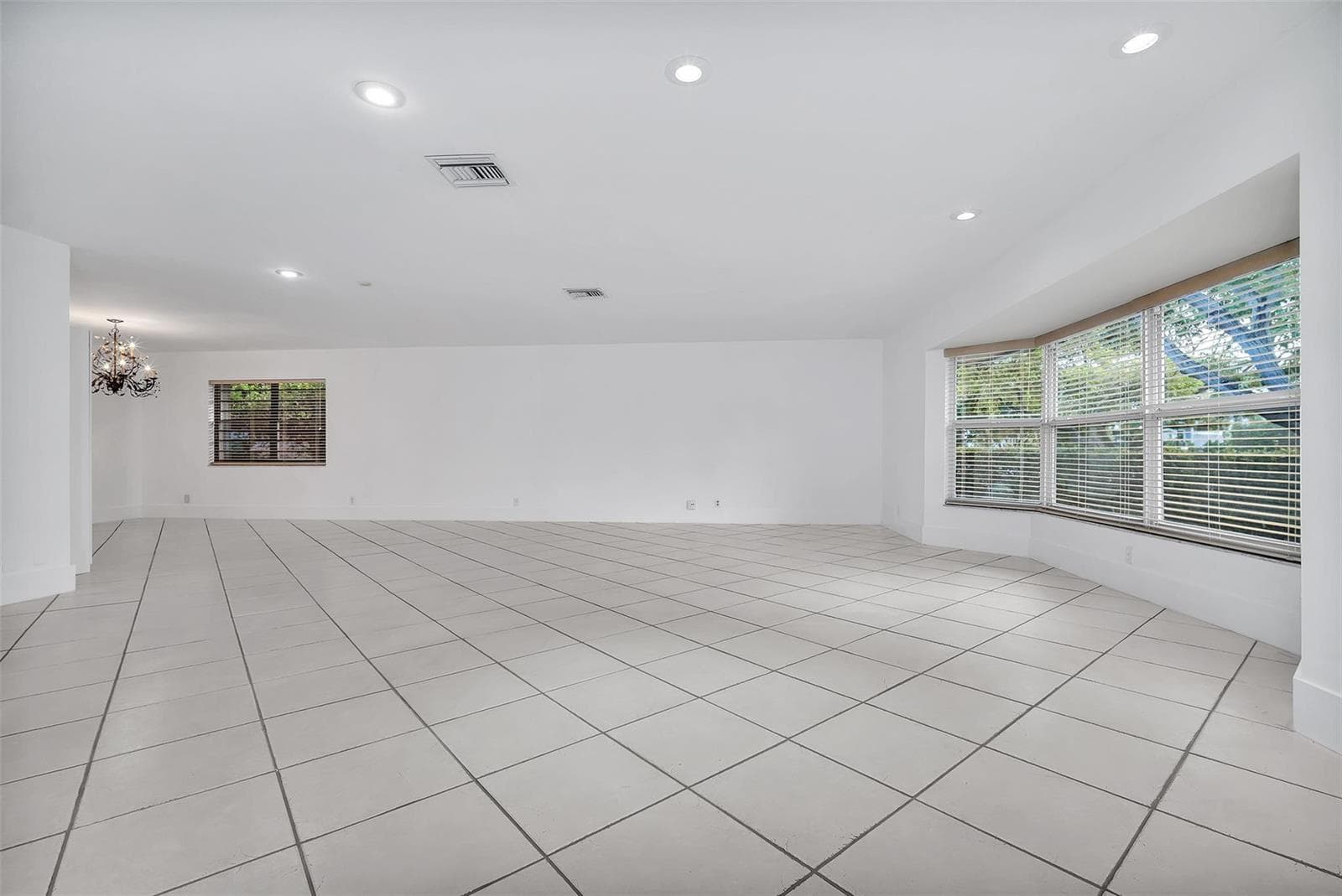 2427 Sea Island Drive photo 11