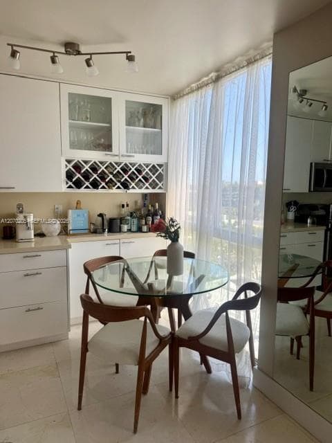 1688 West Ave 906 photo 5