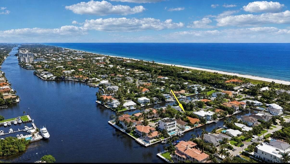 1014 Lewis Cove photo 1