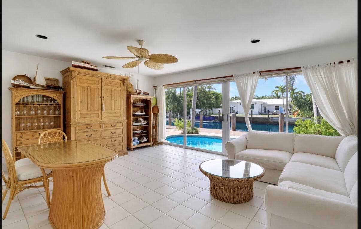 1014 Lewis Cove photo 10