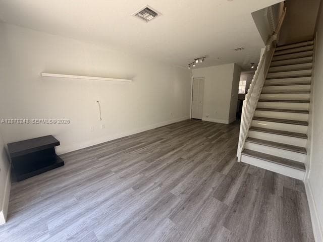 2054 NE 167th St 3-122 photo 17