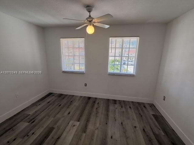 2054 NE 167th St 3-122 photo 20