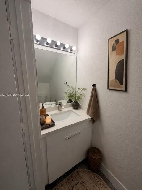 2054 NE 167th St 3-122 photo 4