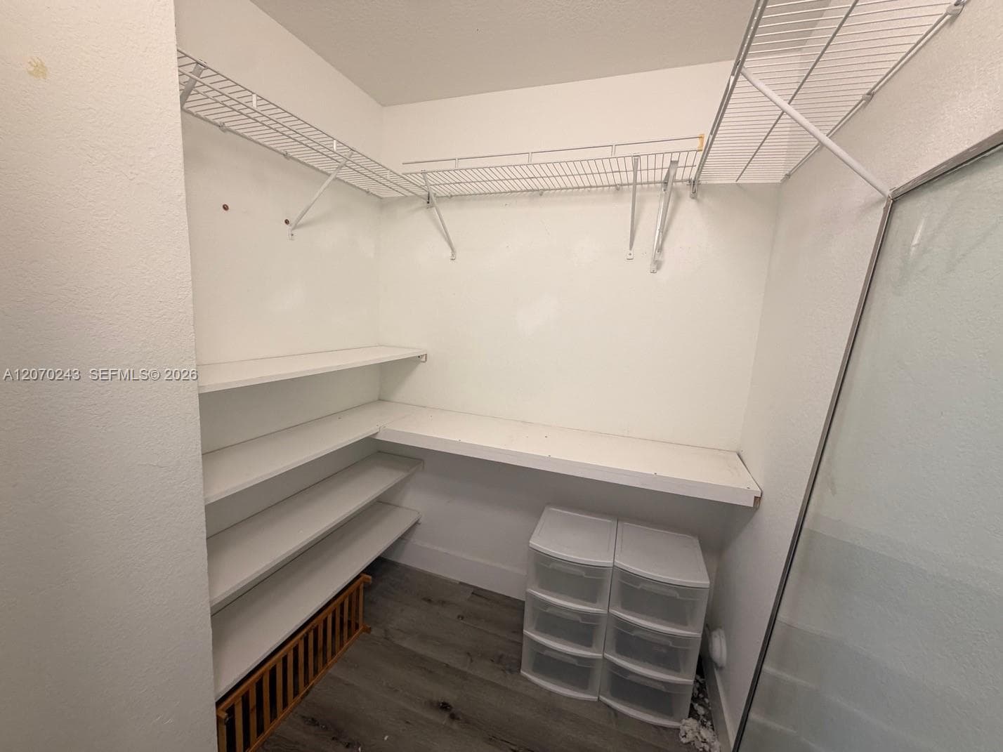 2054 NE 167th St 3-122 photo 25