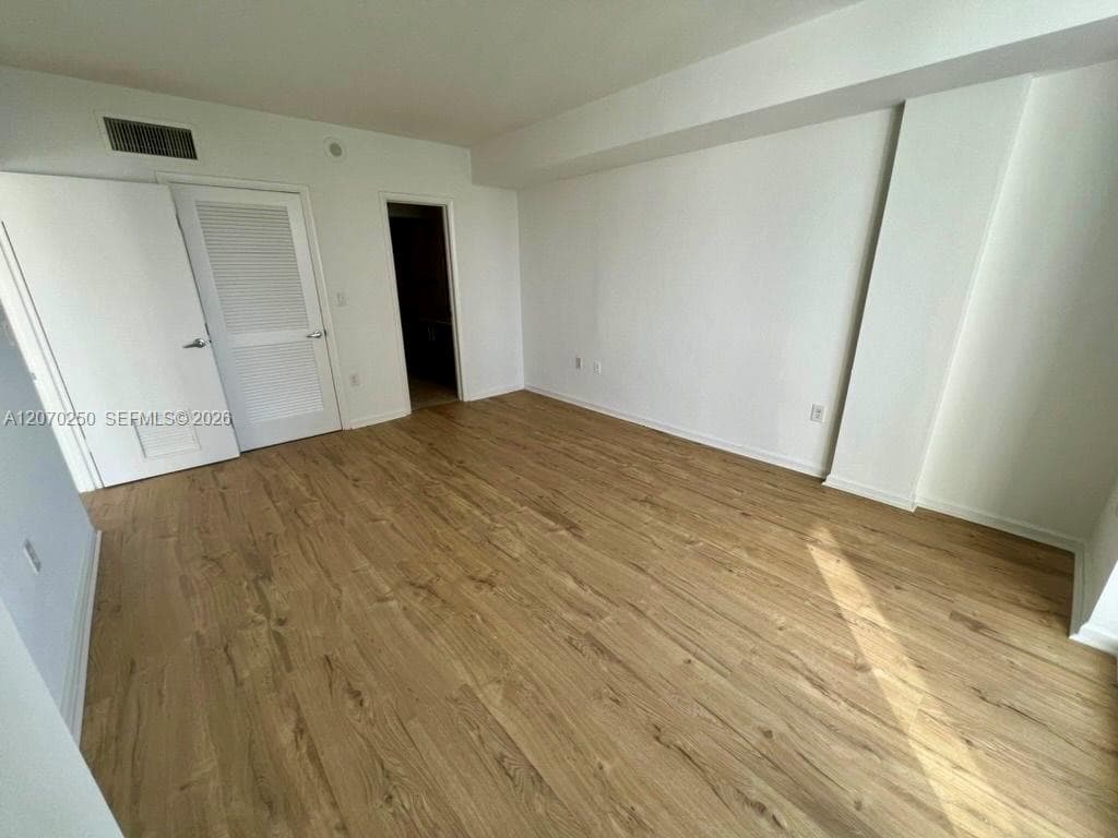 10275 Collins Ave 415 photo 6