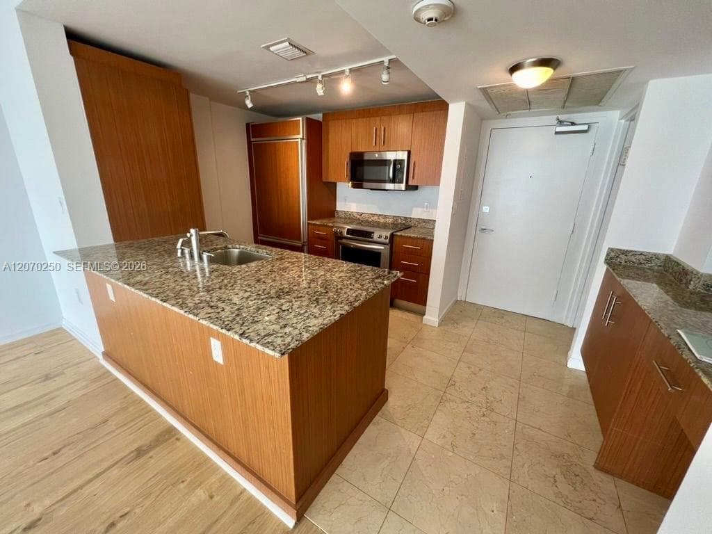 10275 Collins Ave 415 photo 1