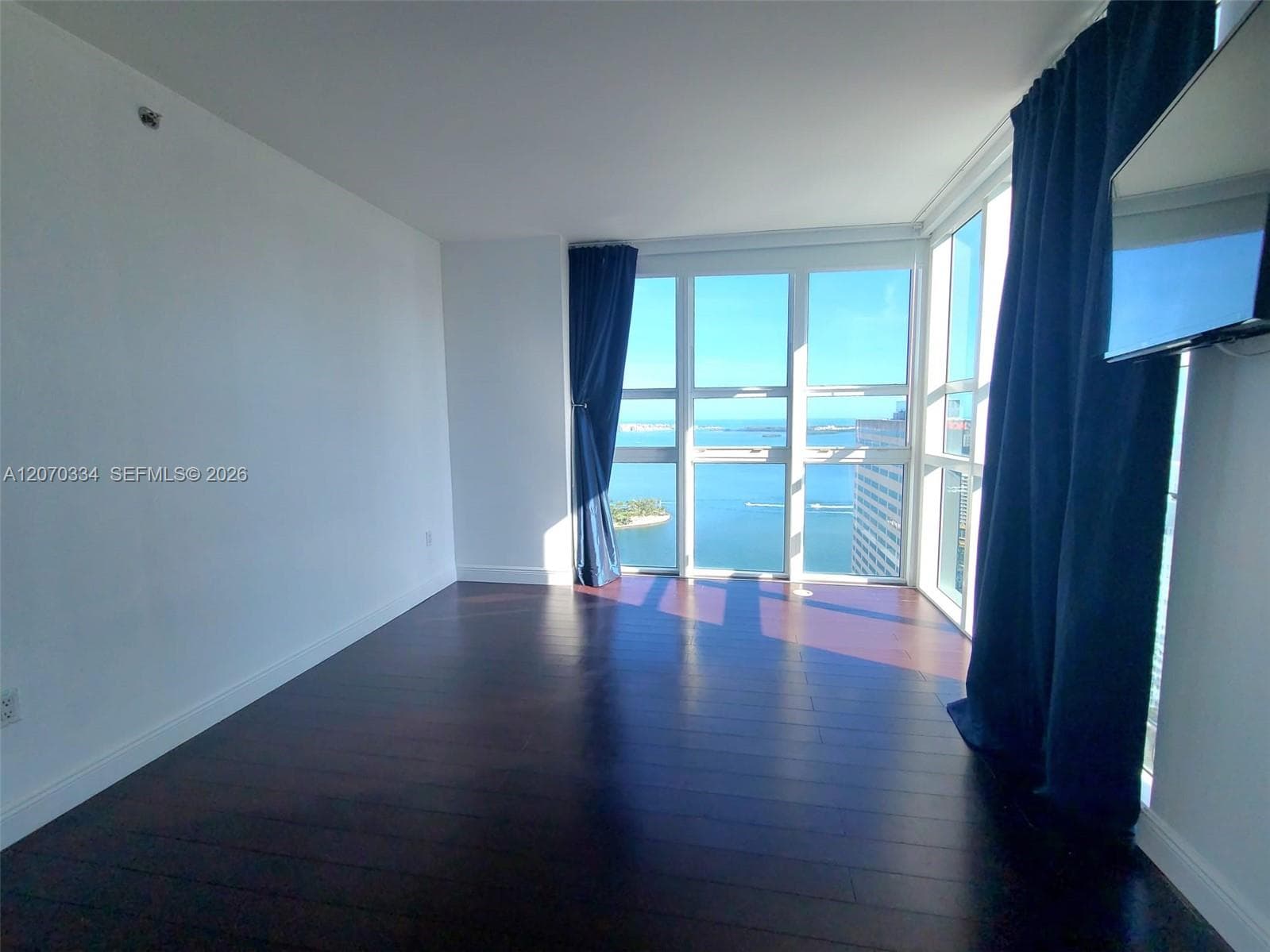 951 BRICKELL AVE 3710 photo 6