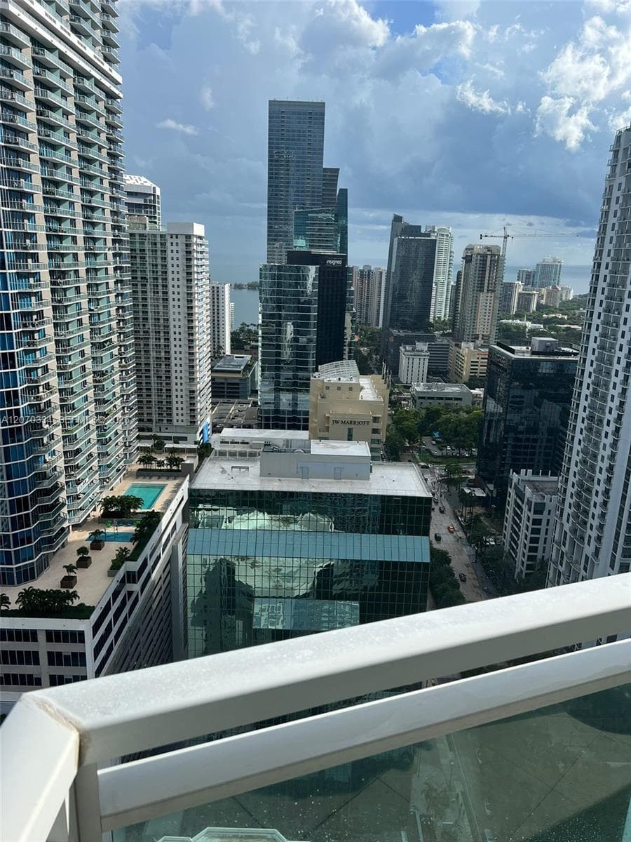951 BRICKELL AVE 3710 photo 3