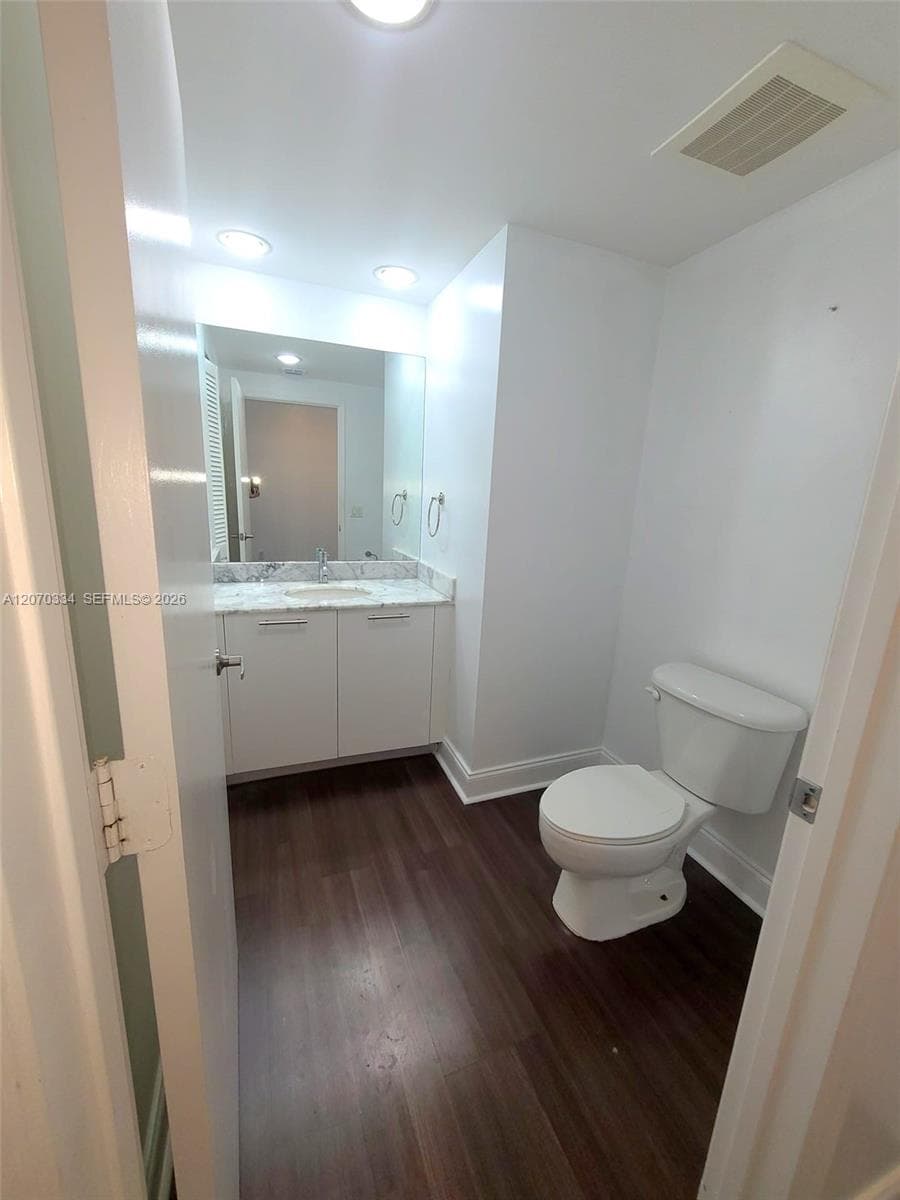 951 BRICKELL AVE 3710 photo 15