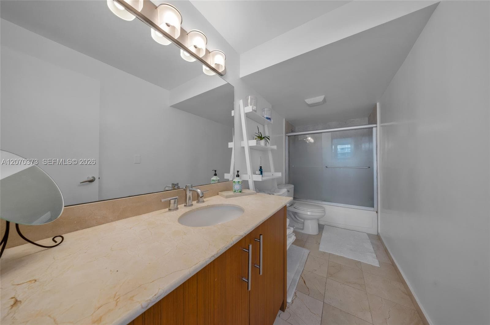 10275 Collins Ave 1507 photo 18