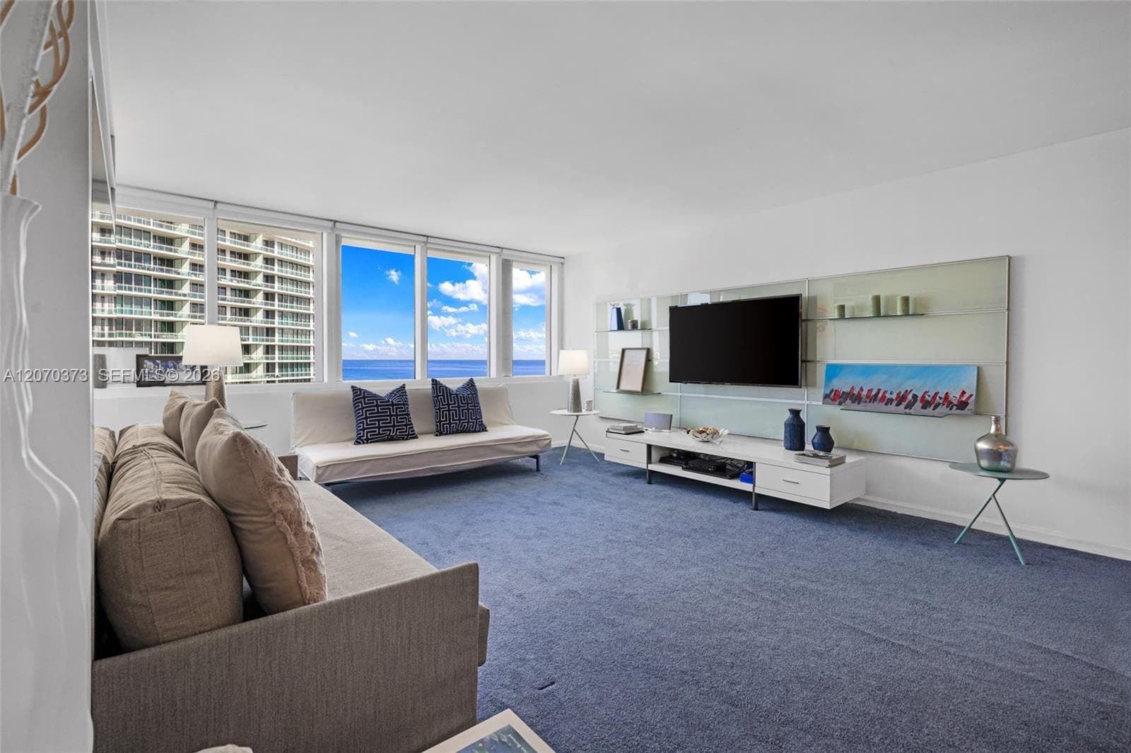 10275 Collins Ave 1507 photo 4