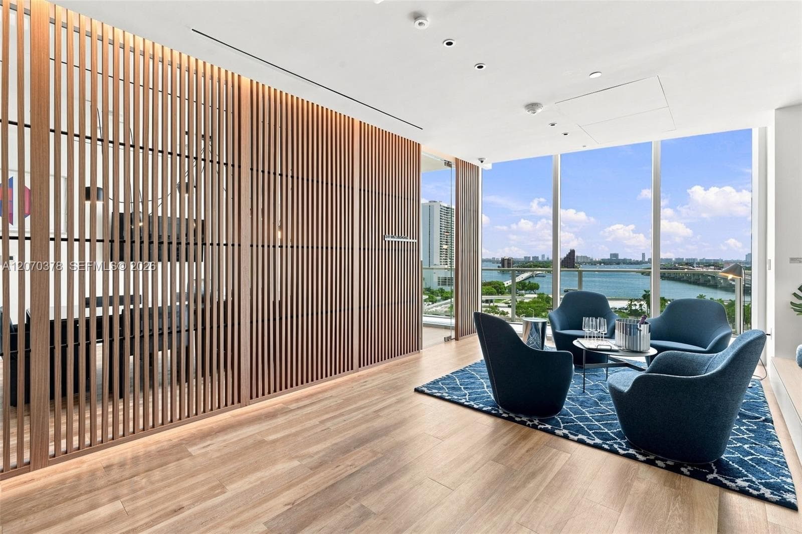 1400 Biscayne Boulevard 1605 photo 23