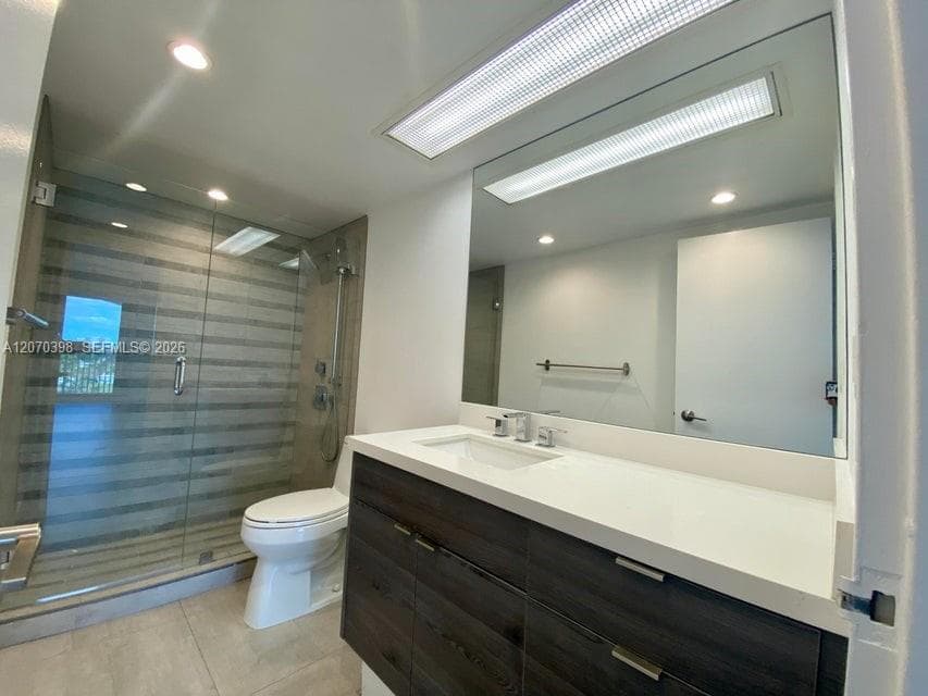 5401 Collins Ave 620 photo 16