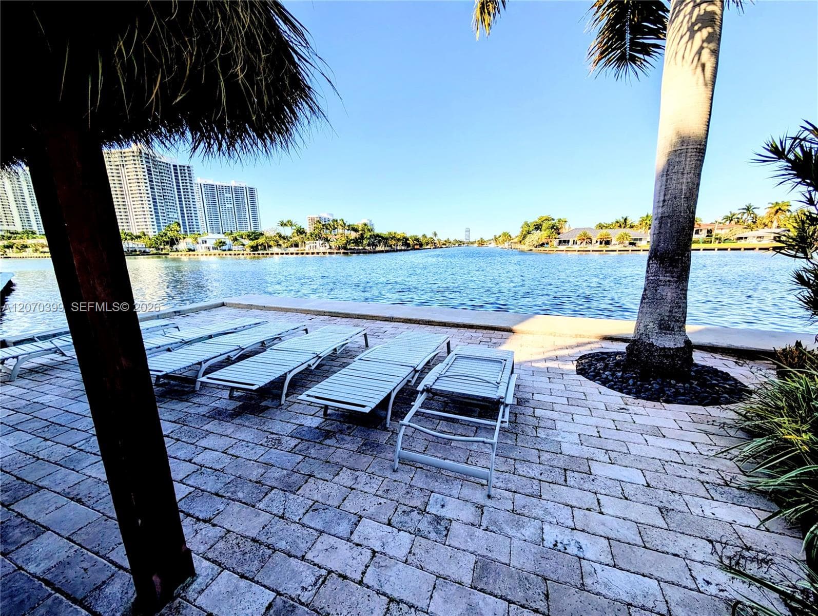 3177 S Ocean Dr 125 photo 2