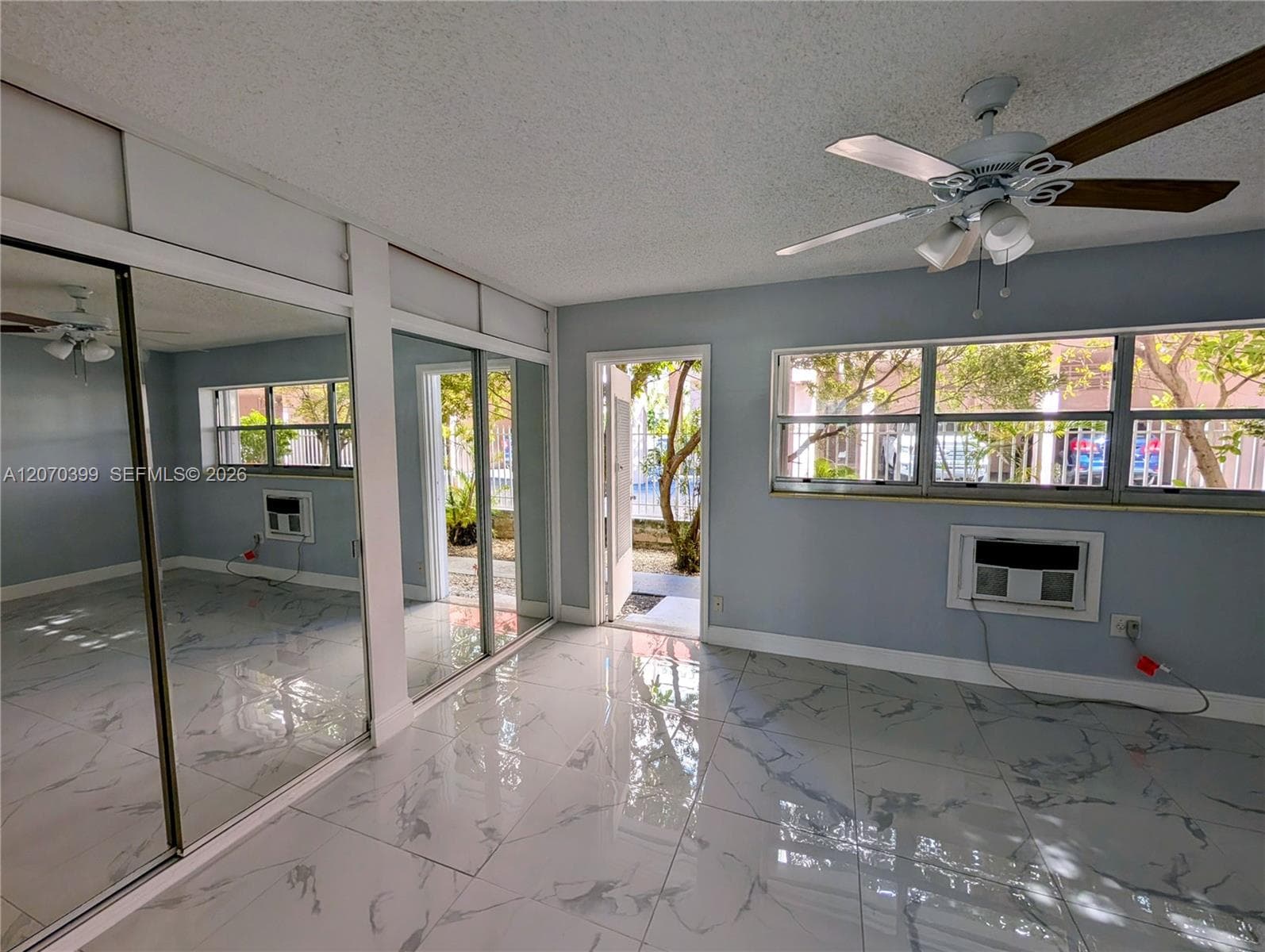 3177 S Ocean Dr 125 photo 8
