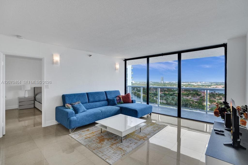 20515 E Country Club Dr 1641 photo 13