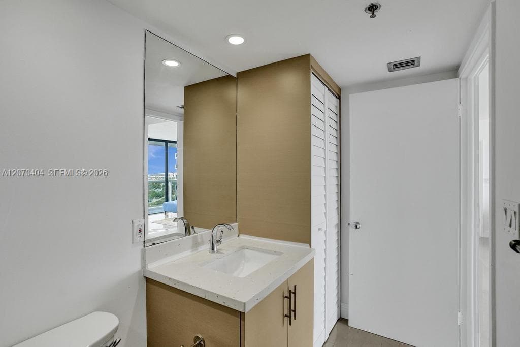 20515 E Country Club Dr 1641 photo 25