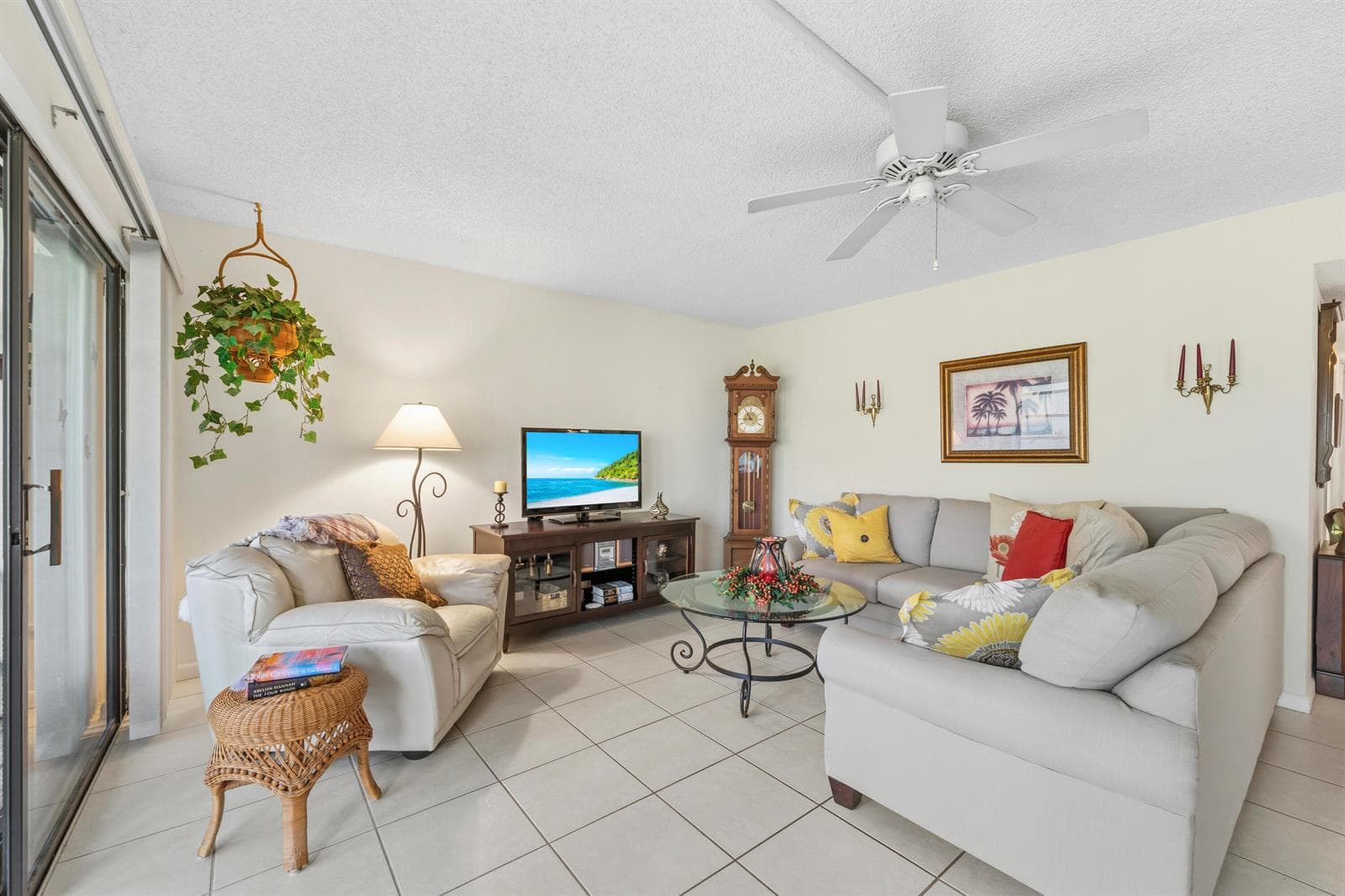 1600 NE Dixie Highway 4-107 photo 7