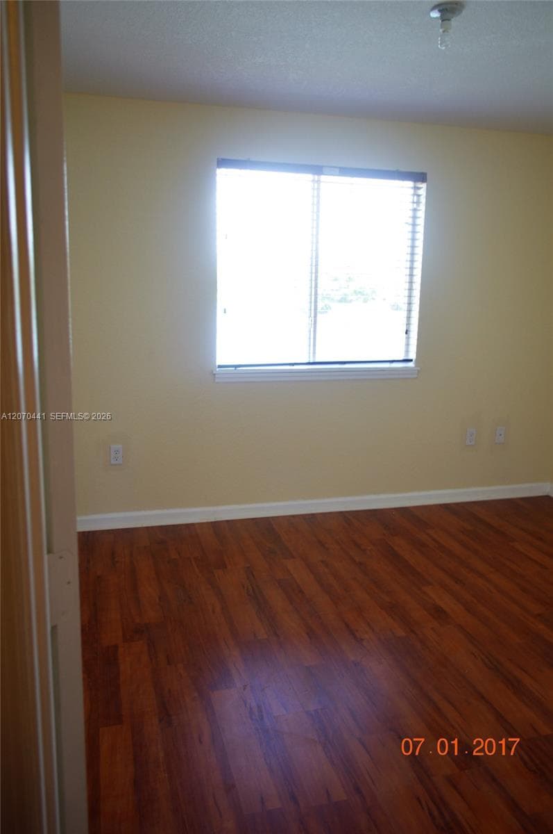 14218 NW 17th Ave 14218 photo 8