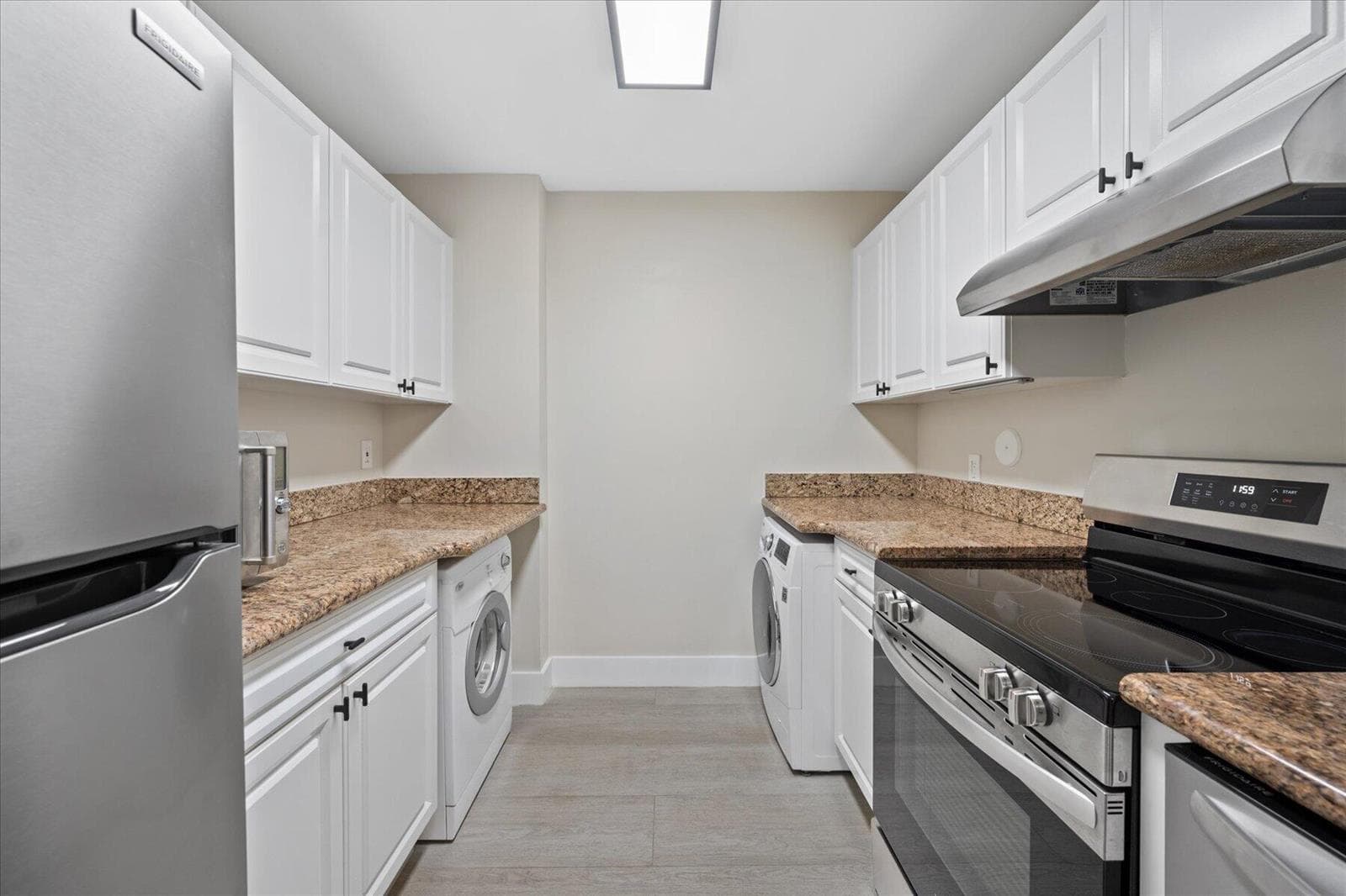 2020 Greenview Shores Boulevard 102 photo 7