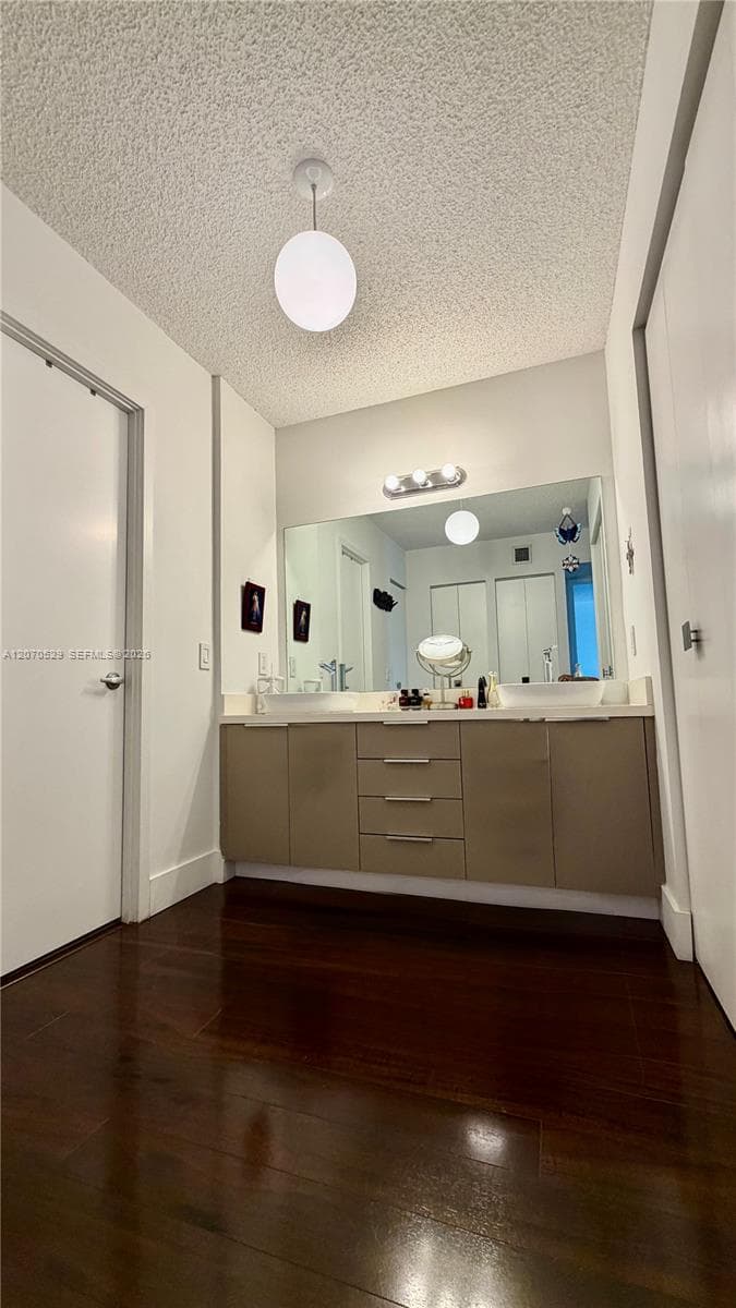 3701 N Country Club Dr 304 photo 18
