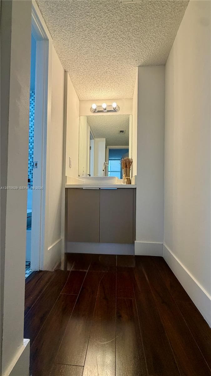 3701 N Country Club Dr 304 photo 8