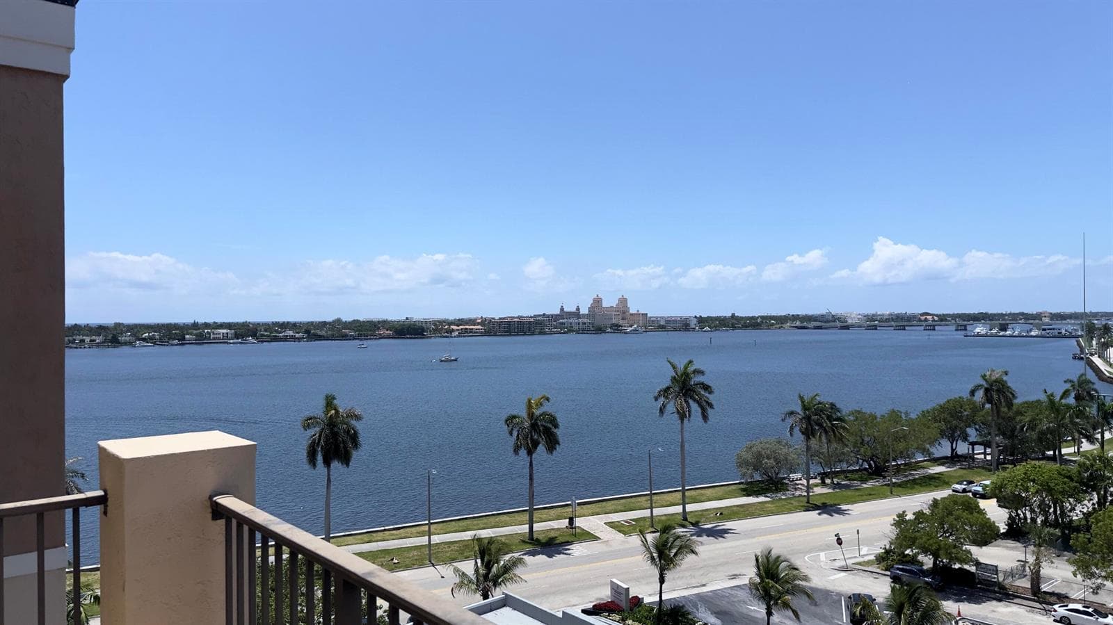 1801 N Flagler Drive 910 photo 1