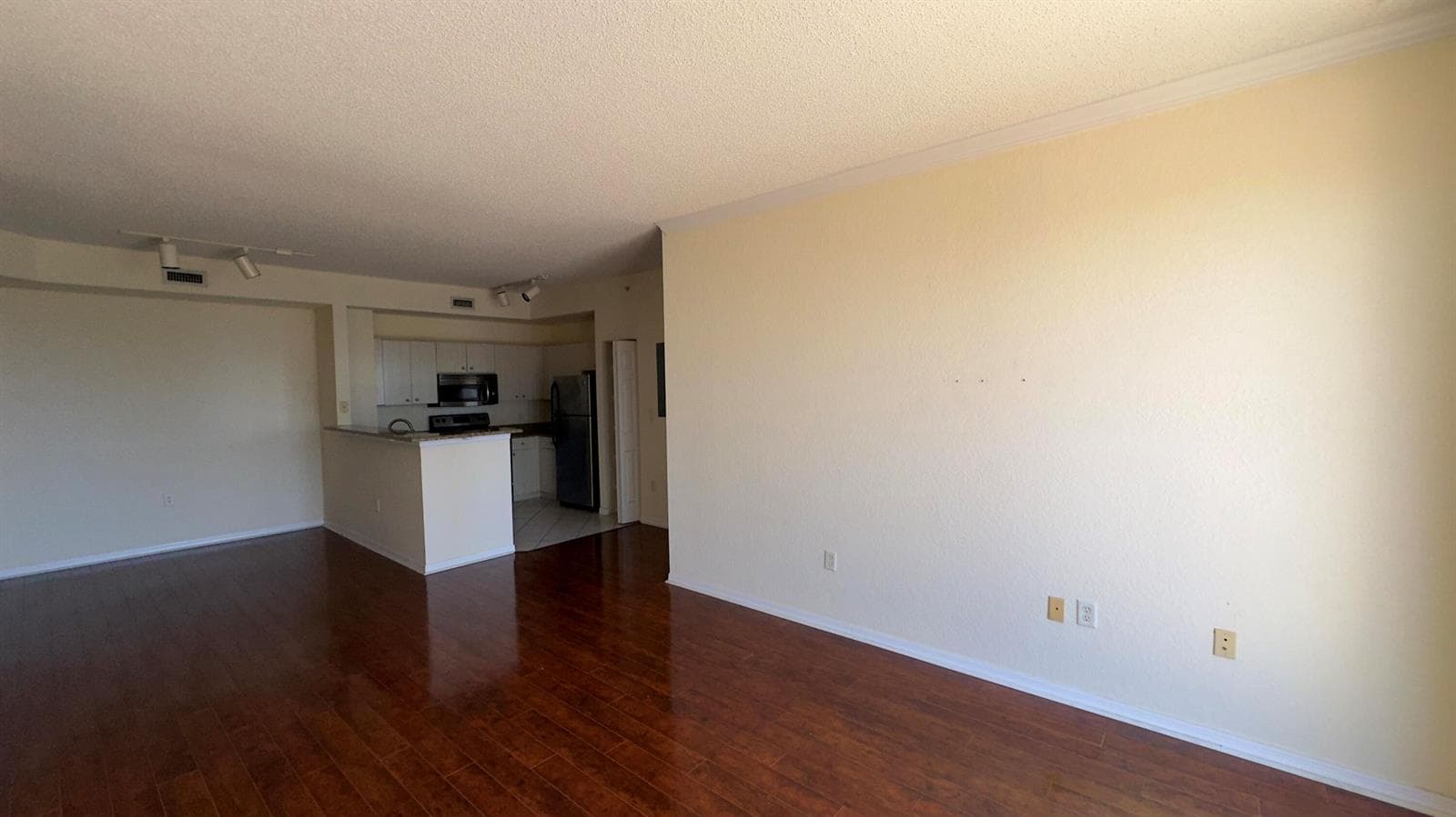 1801 N Flagler Drive 910 photo 10