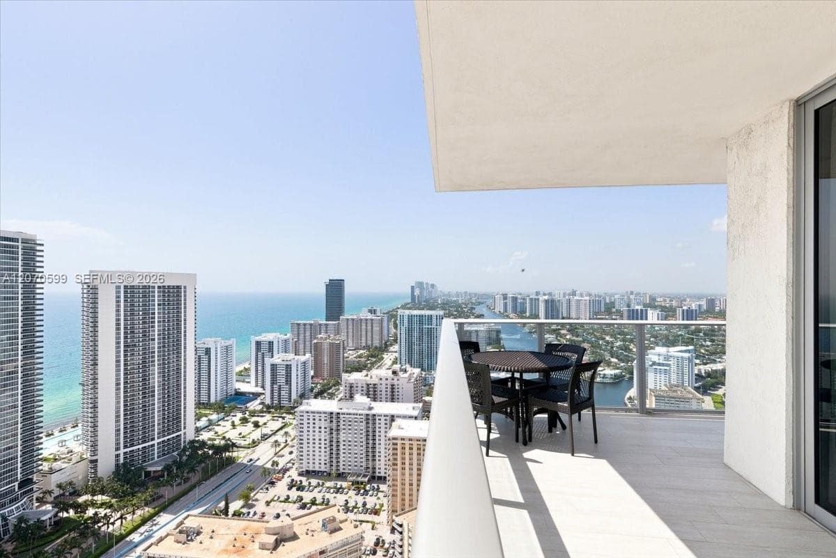 4010 S Ocean Dr T3909 photo 4