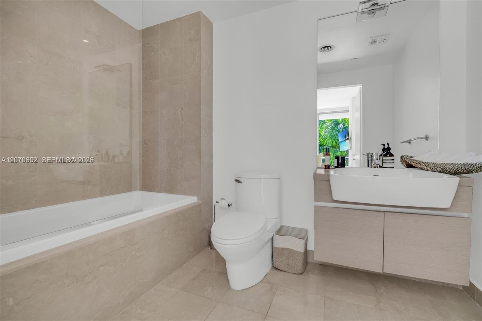 200 Biscayne Boulevard Way 309 photo 18