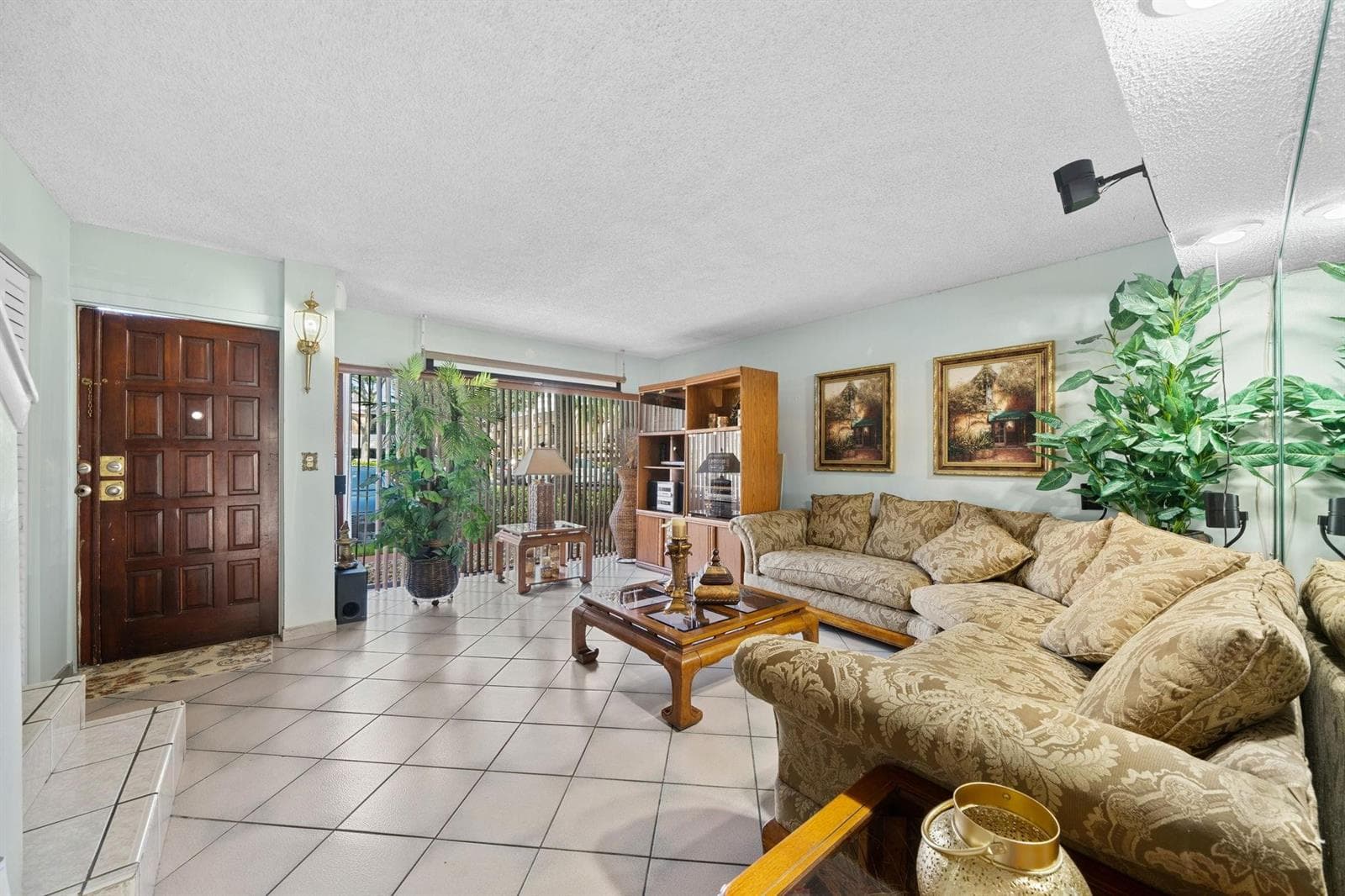 16470 NE 27TH Place 35 photo 3