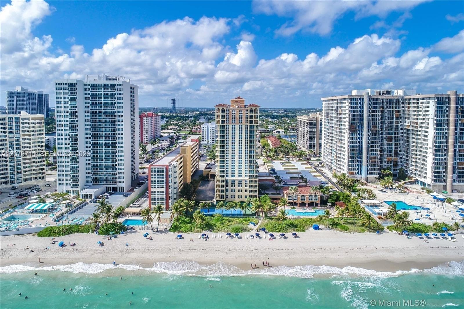 2080 S Ocean Dr LPH9 photo 1