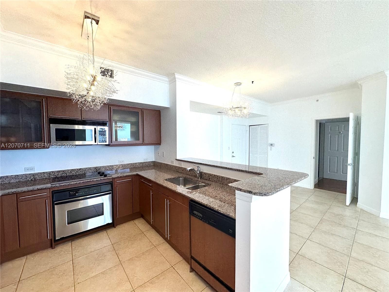 2080 S Ocean Dr LPH9 photo 9