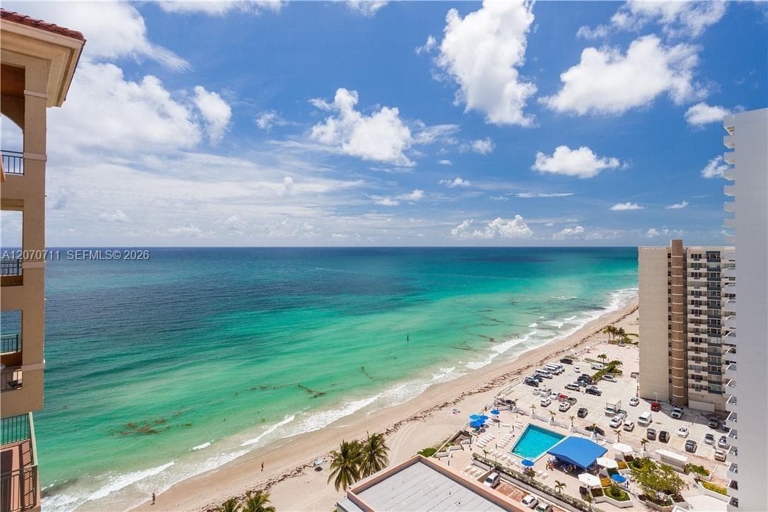 2080 S Ocean Dr LPH9 photo 4