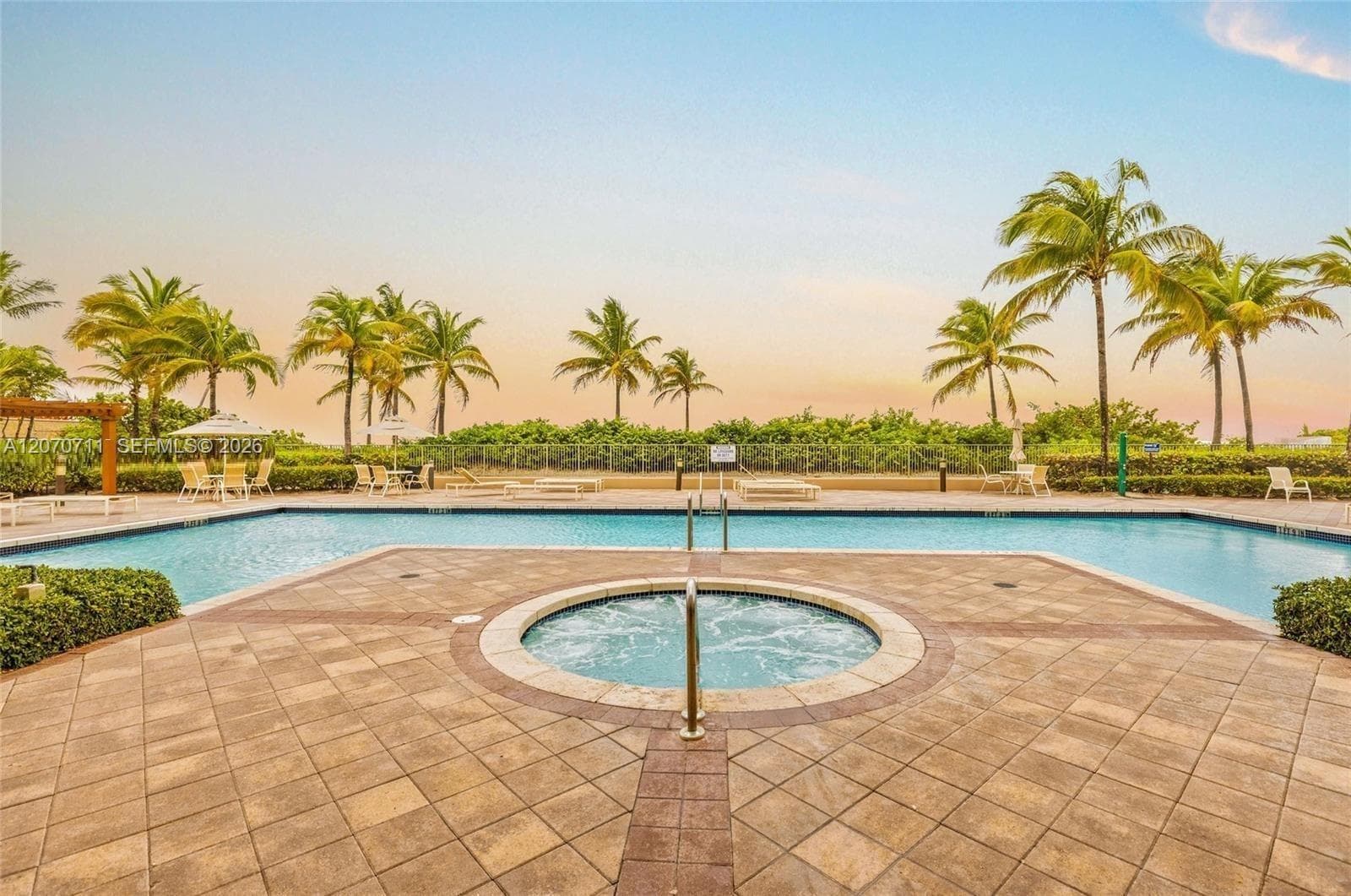 2080 S Ocean Dr LPH9 photo 21