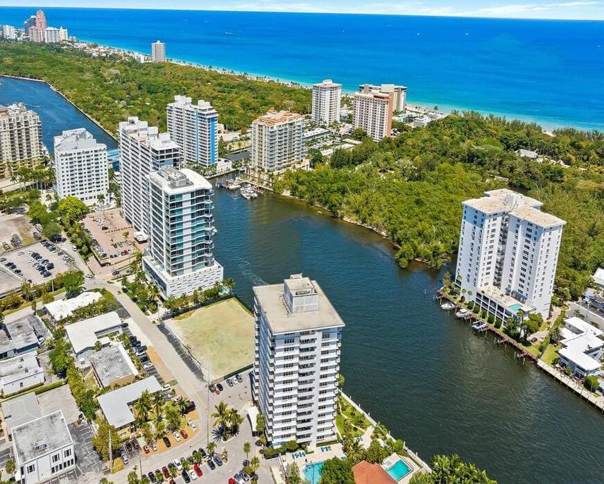 888 INTRACOASTAL Drive 3D photo 3