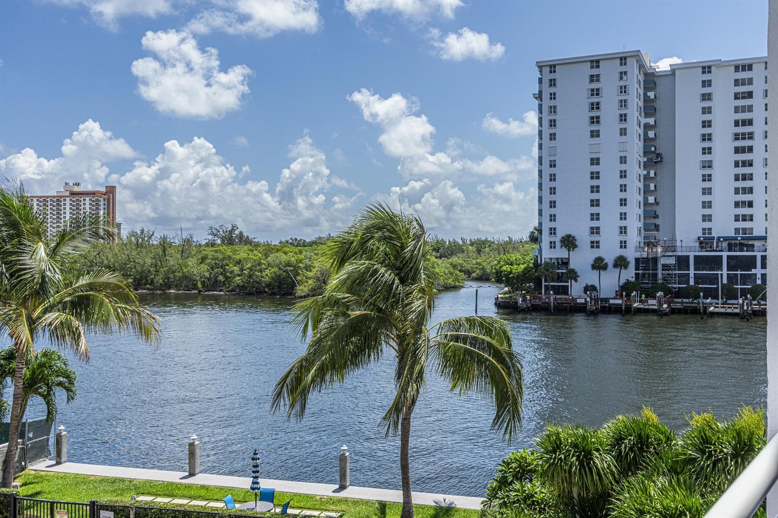 888 INTRACOASTAL Drive 3D photo 8