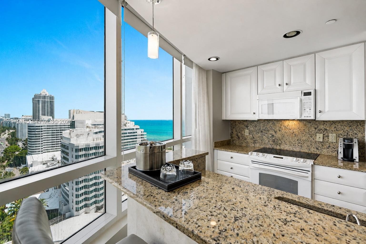 4401 Collins Ave 1915/1917 photo 4