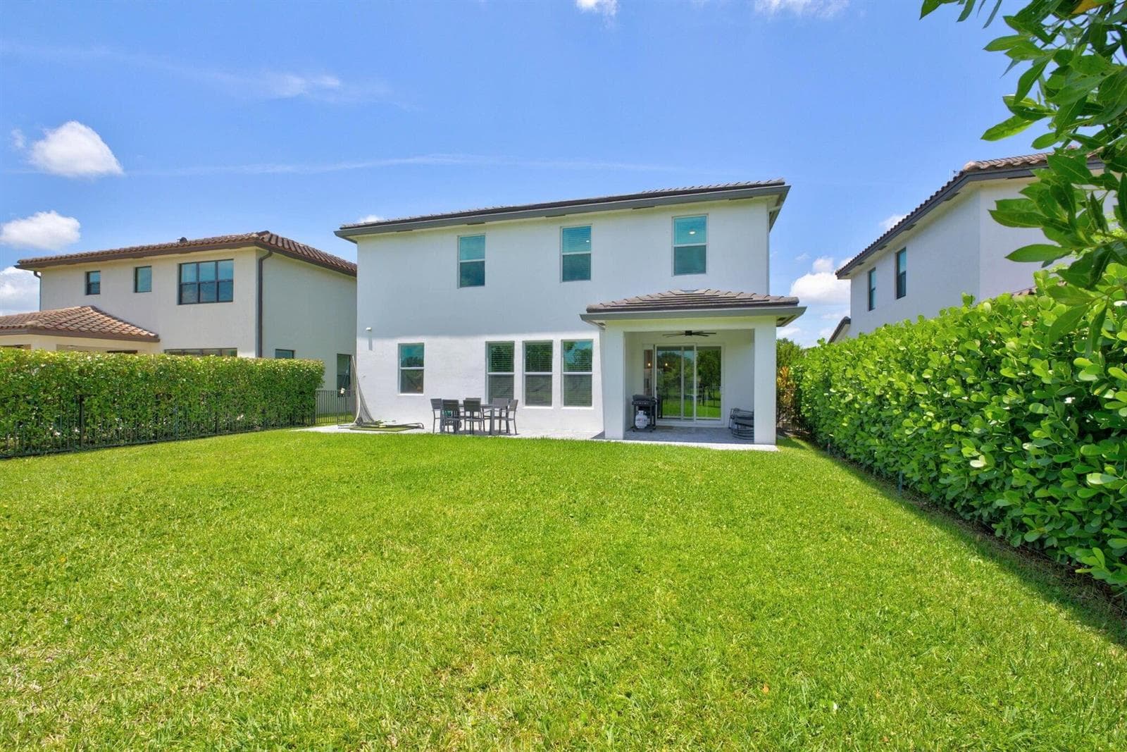 3266 DUNNING Drive photo 16