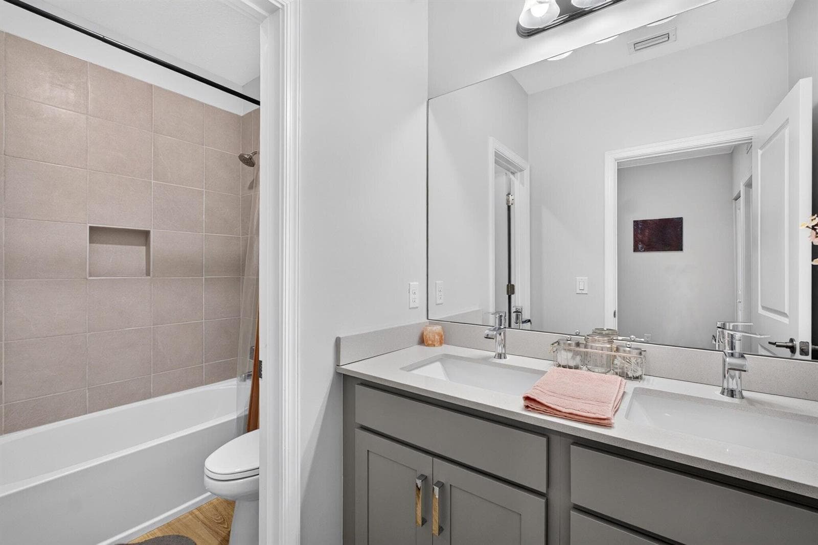 3266 DUNNING Drive photo 25