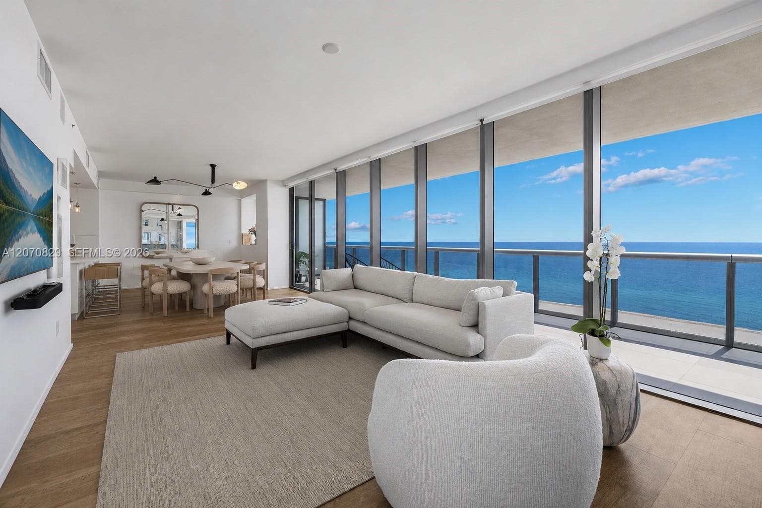 5875 Collins Ave 1102 photo 1