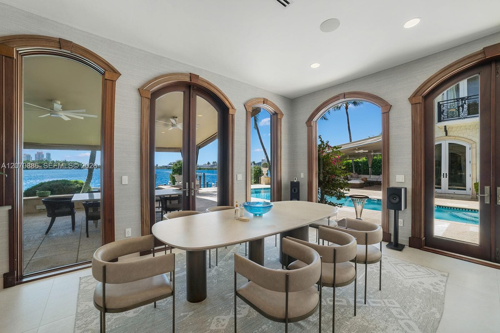 4 Palm Ave photo 9