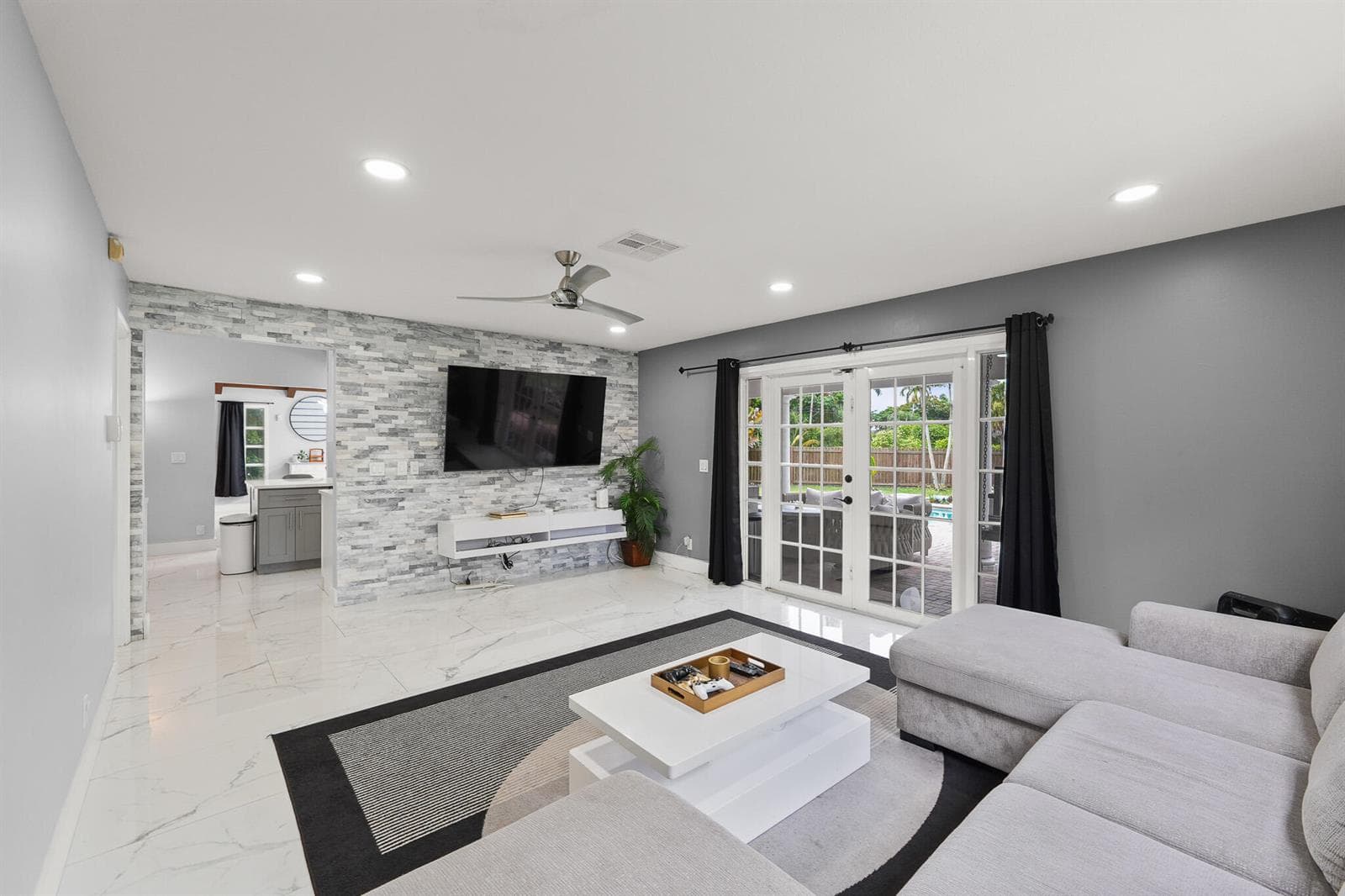 6785 ESCONDIDA Drive photo 13