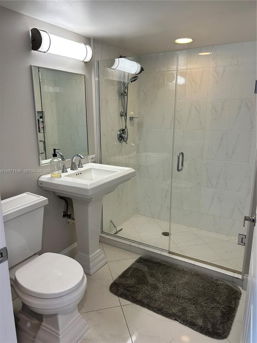 17800 N Bay Rd 803 photo 19