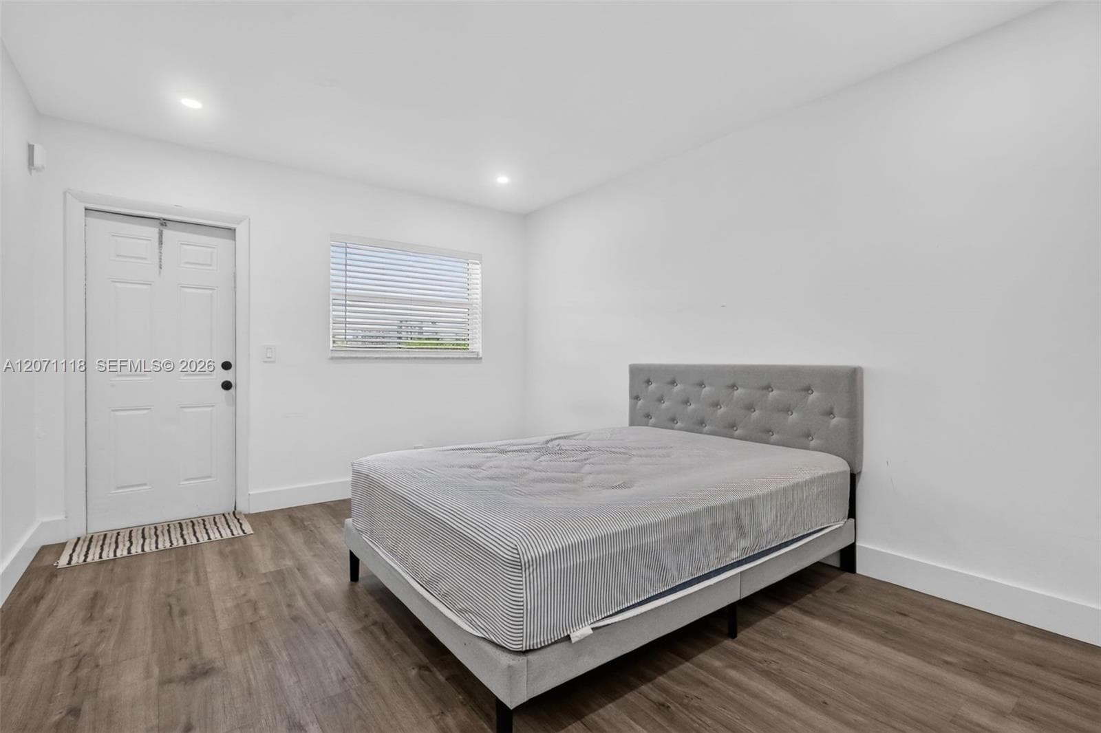 2100 Diana Dr 310 photo 17