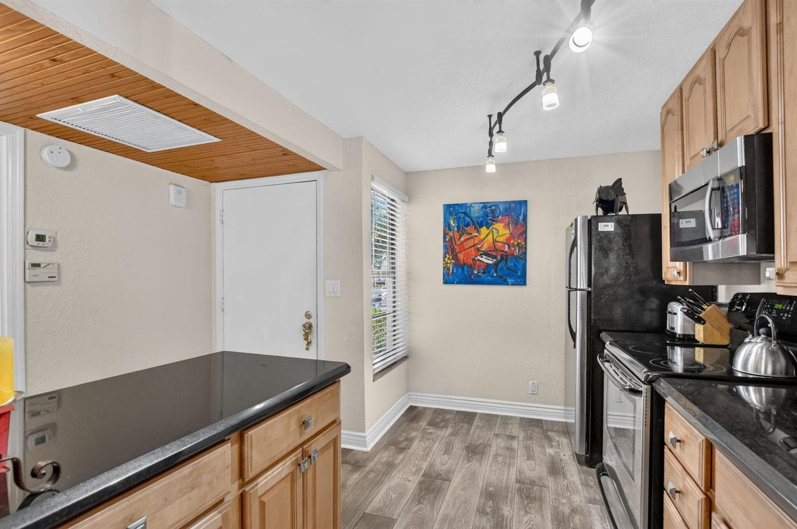 3 Royal Palm Way 102 photo 10