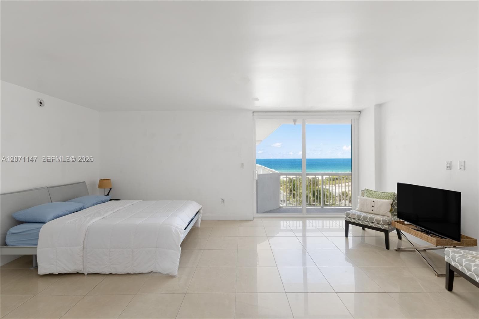 401 Ocean Dr 607 photo 5