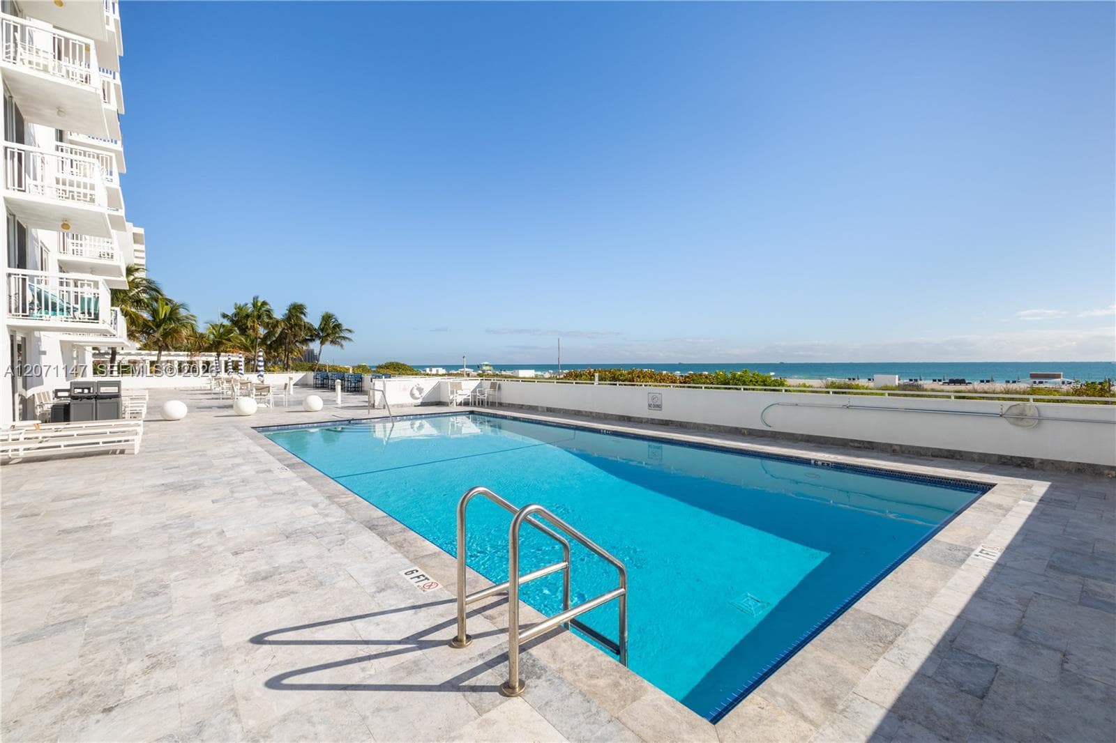 401 Ocean Dr 607 photo 20