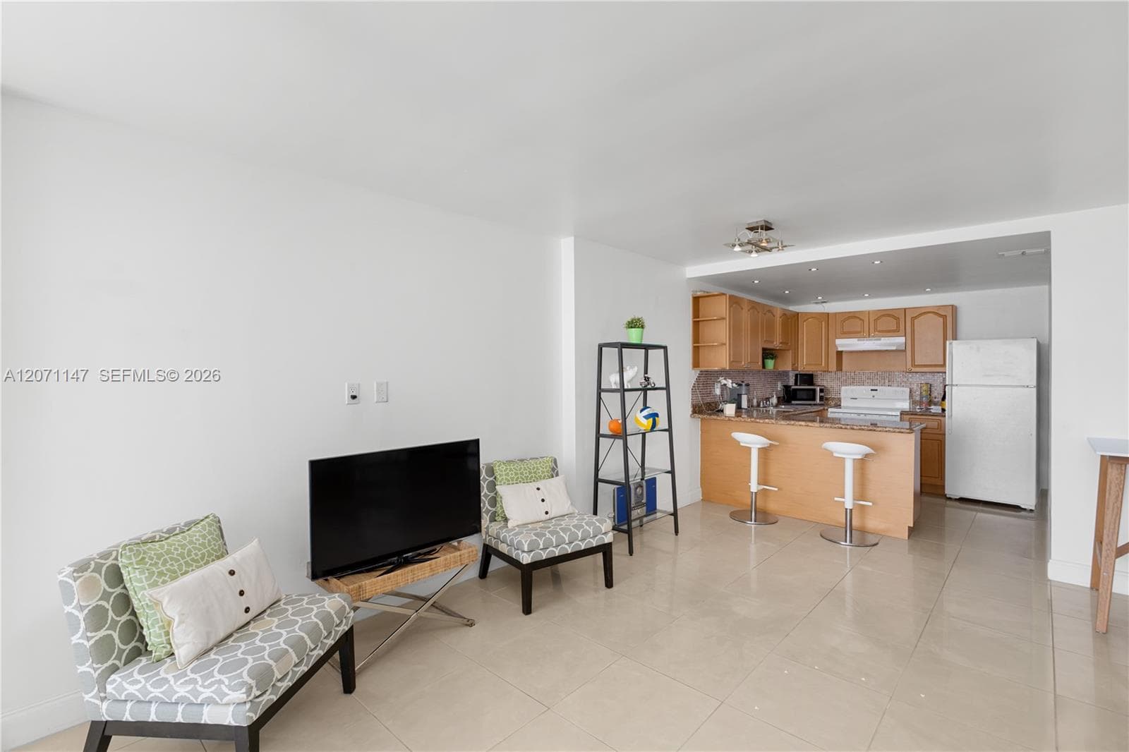 401 Ocean Dr 607 photo 9