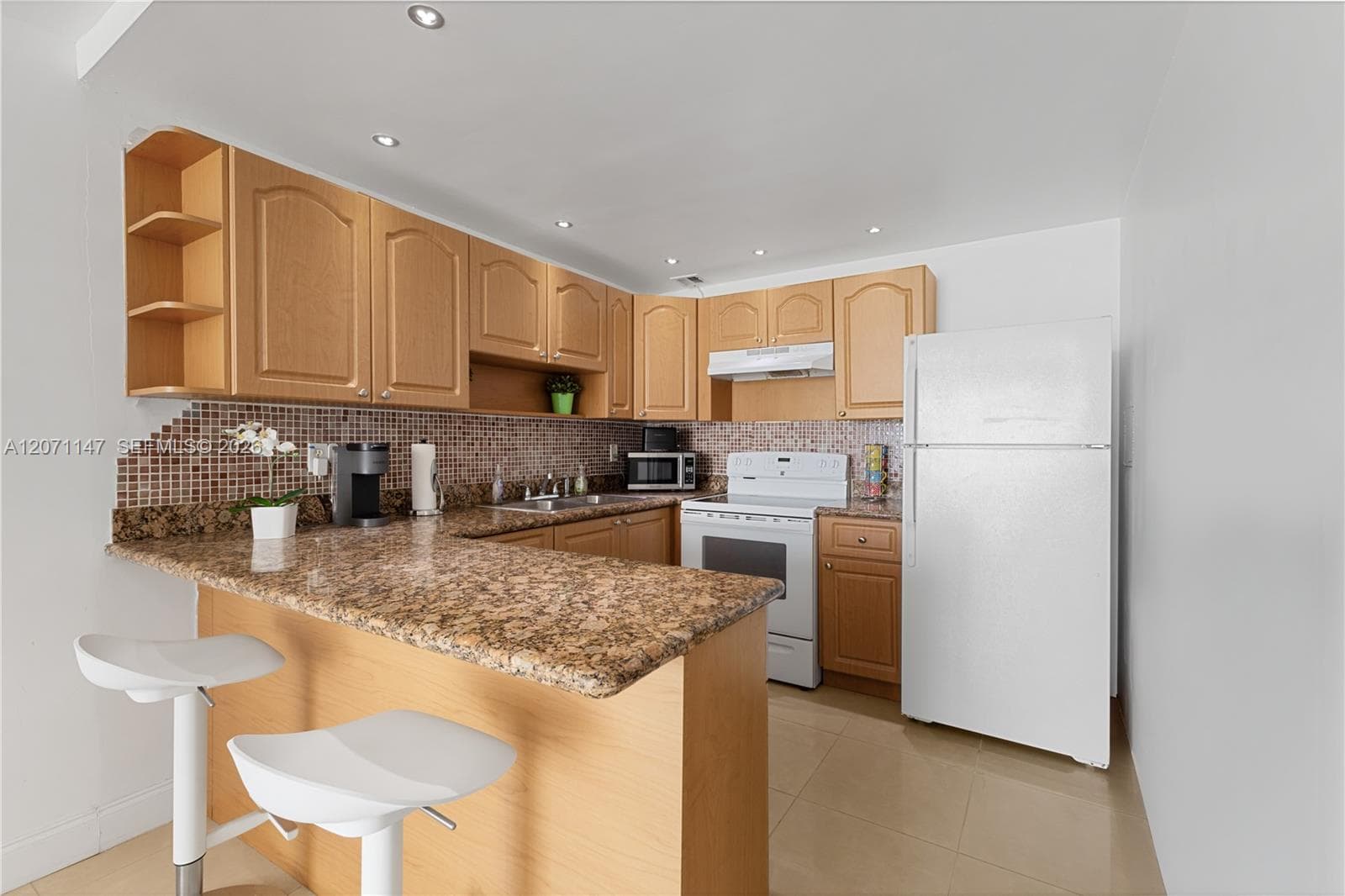 401 Ocean Dr 607 photo 10